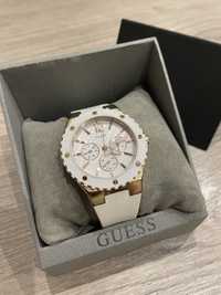 Годинник guess