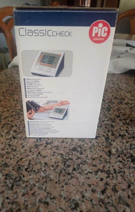 Máquina de medir tensão