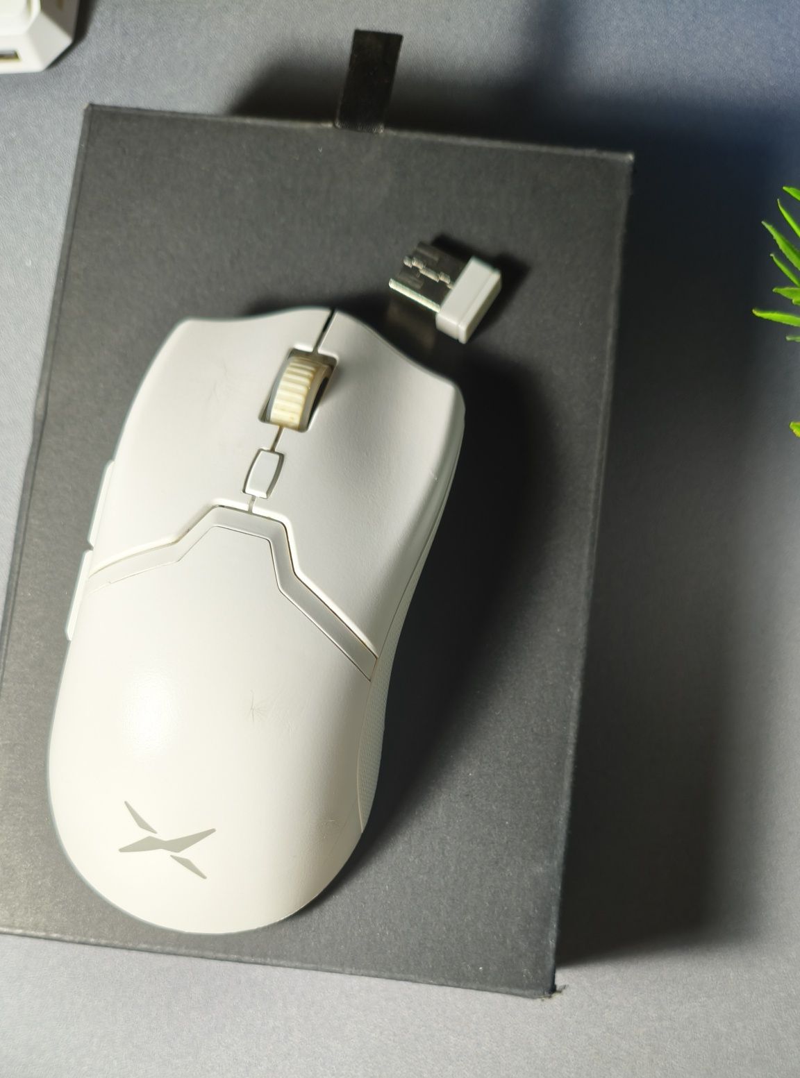Delux M800 Pro — ігрова мишка з PAW3395