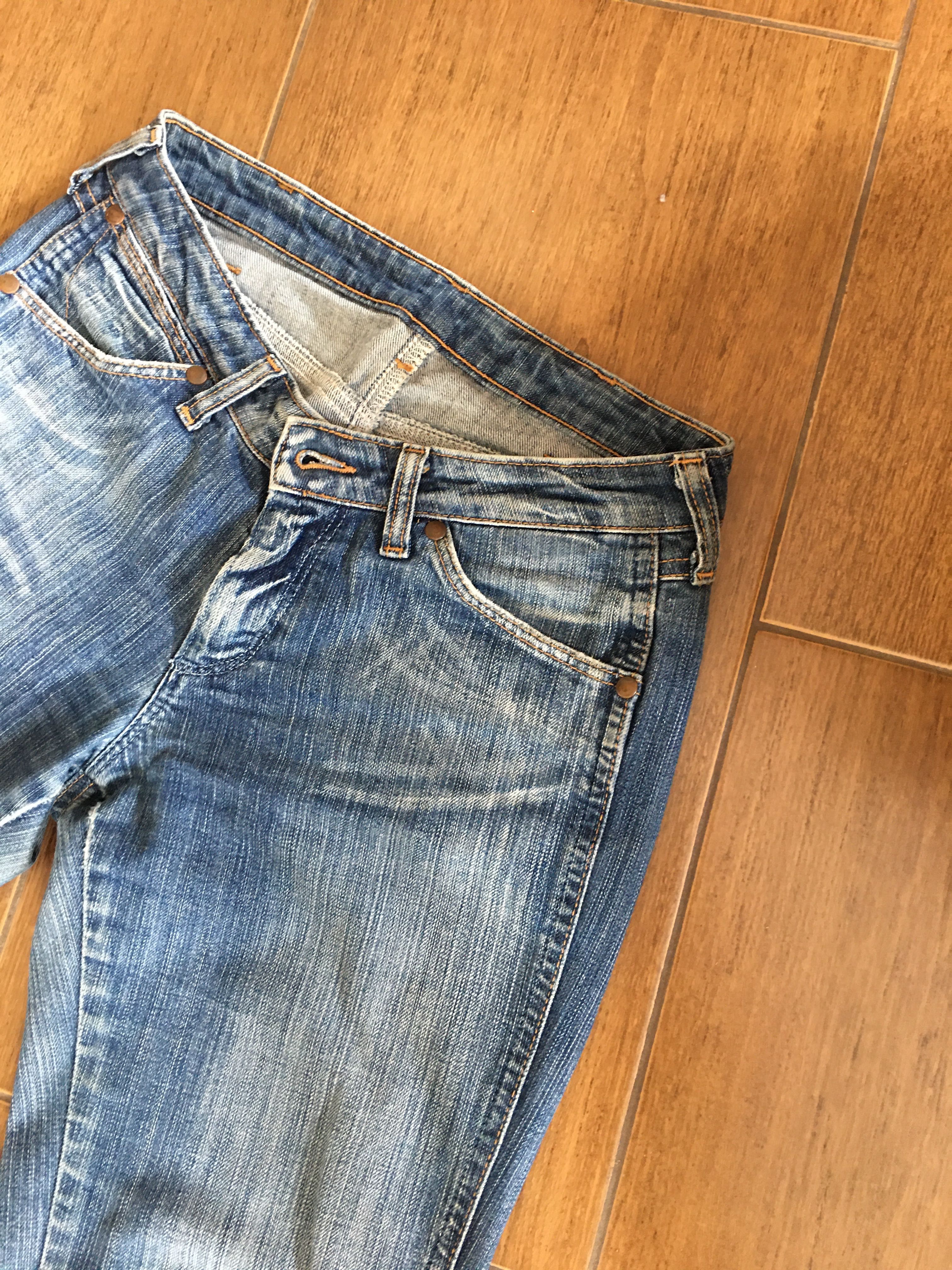 Spodnie jeansy, Wrangler, rozmiar W30, L 34, granatowe
