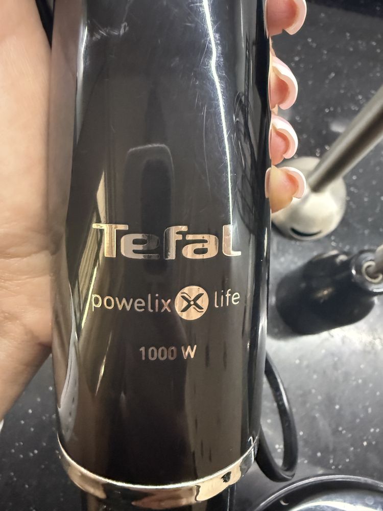 Блендер tefal.