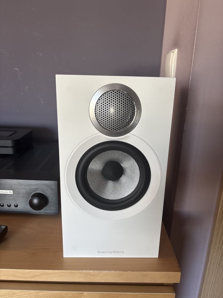 Kolumny podstawkowe bowers & wilkins 607 S3 jak nowe, gwarancja