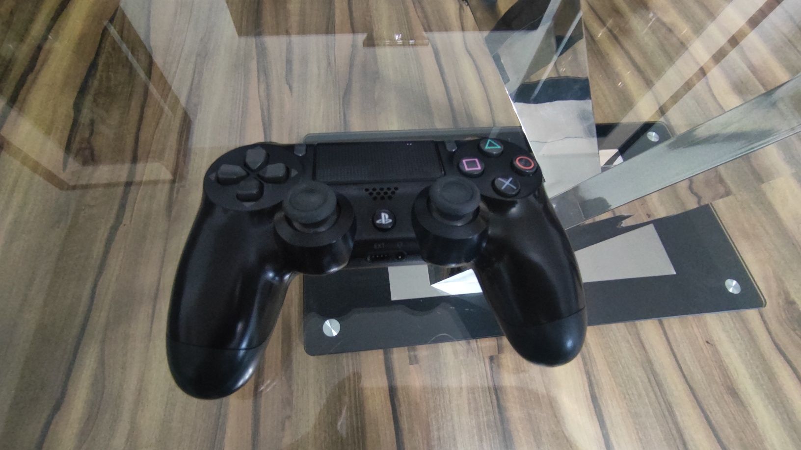 Pad PS4 oryginalny stan dobry+