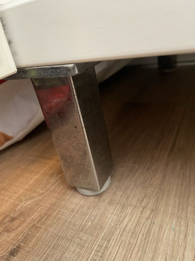 Aparador IKEA besta