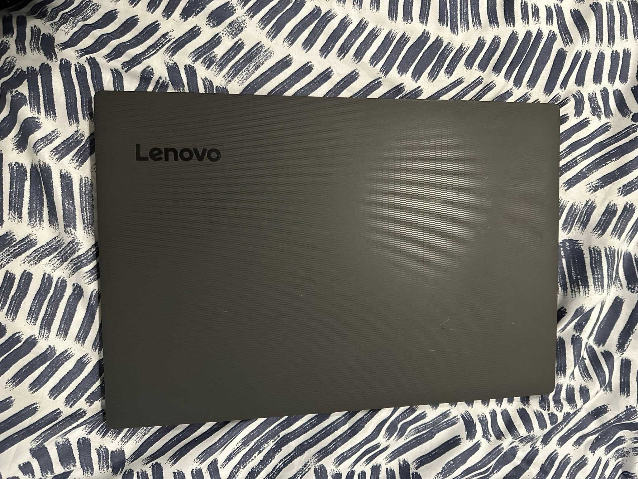 Notebook Lenovo i5, 8gm de ram, com defeito em algumas teclas