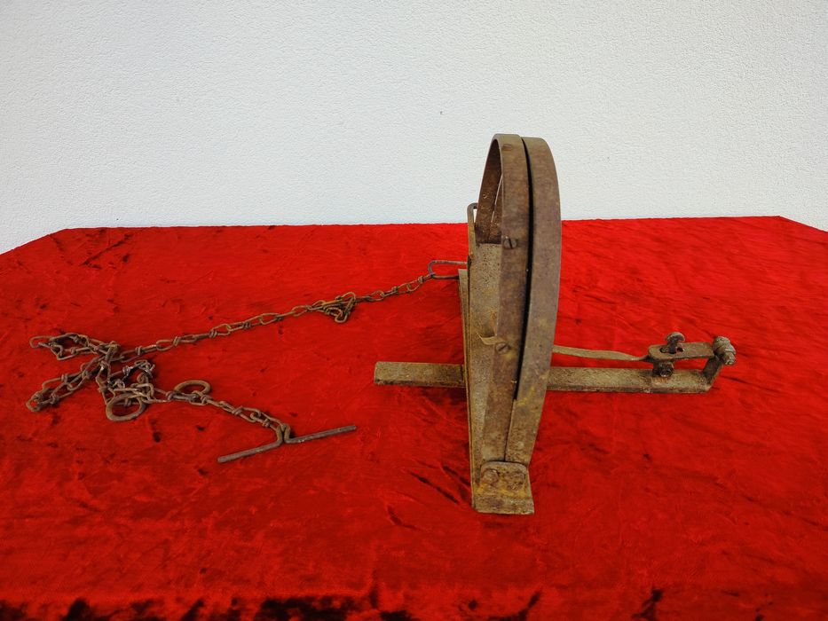 Stare zabytkowe sidła żelazne – kolekcjonerskie