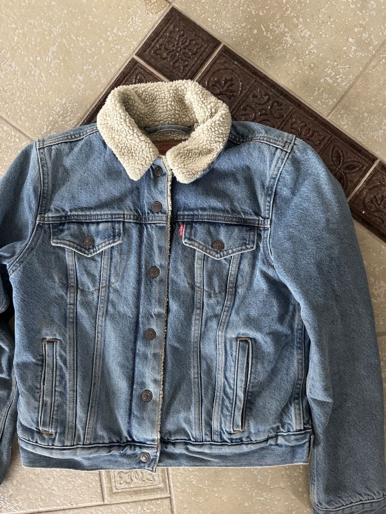 Katana wiosenna z polarem Levis