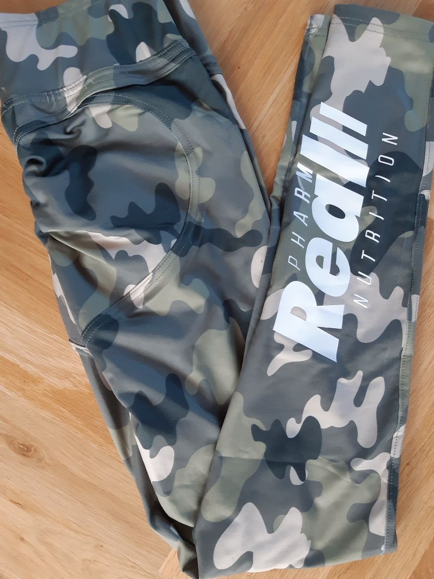 Komplet legginsy i rashguard Strój sportowy fitness moro camo XS S