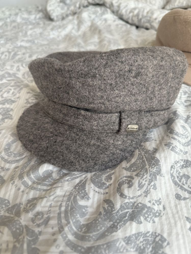 Продам кепки