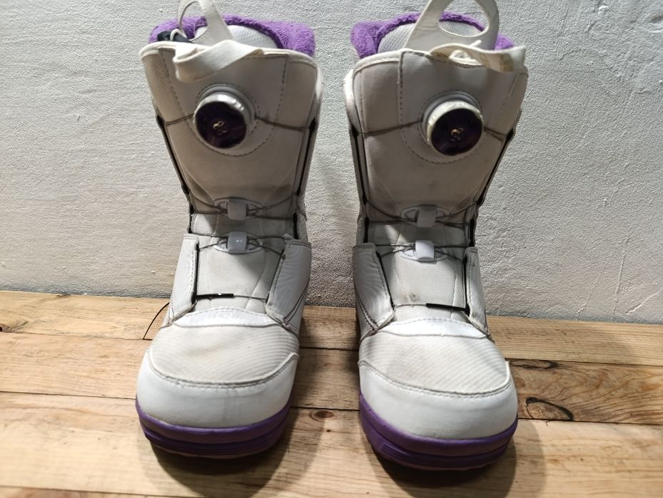 Nr 369 Damskie Buty snowboardowe Salomon Pearl 24.5 cm Boa
