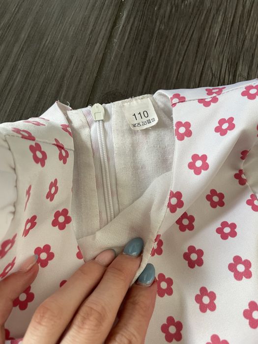 Sukienka elegancka rozmiar 110