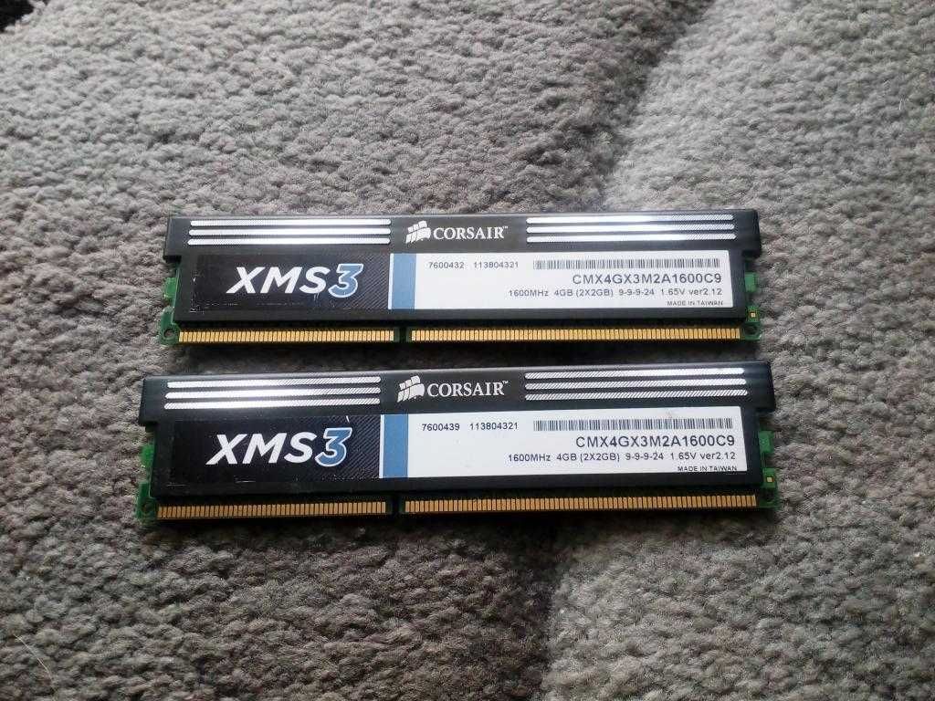 Память Corsair 4 GB (2x2GB) DDR3 1600 MHz (CMX4GX3M2A1600C9)ver.2.12