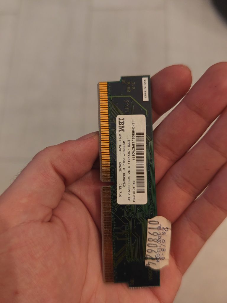 Kość pamięci cache do retro pc IBM 66 mhz 01k1554