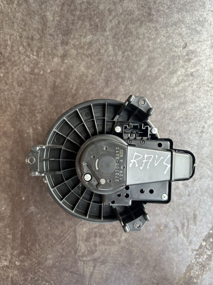 Вентилятор пічки моторчик обігрівач Toyota Rav 4 06-12 272700-8093