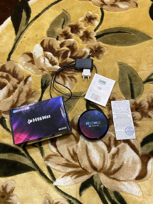 4/64GB Смарт ТВ приставка H96
MAX Max Smart TV Android 13.0