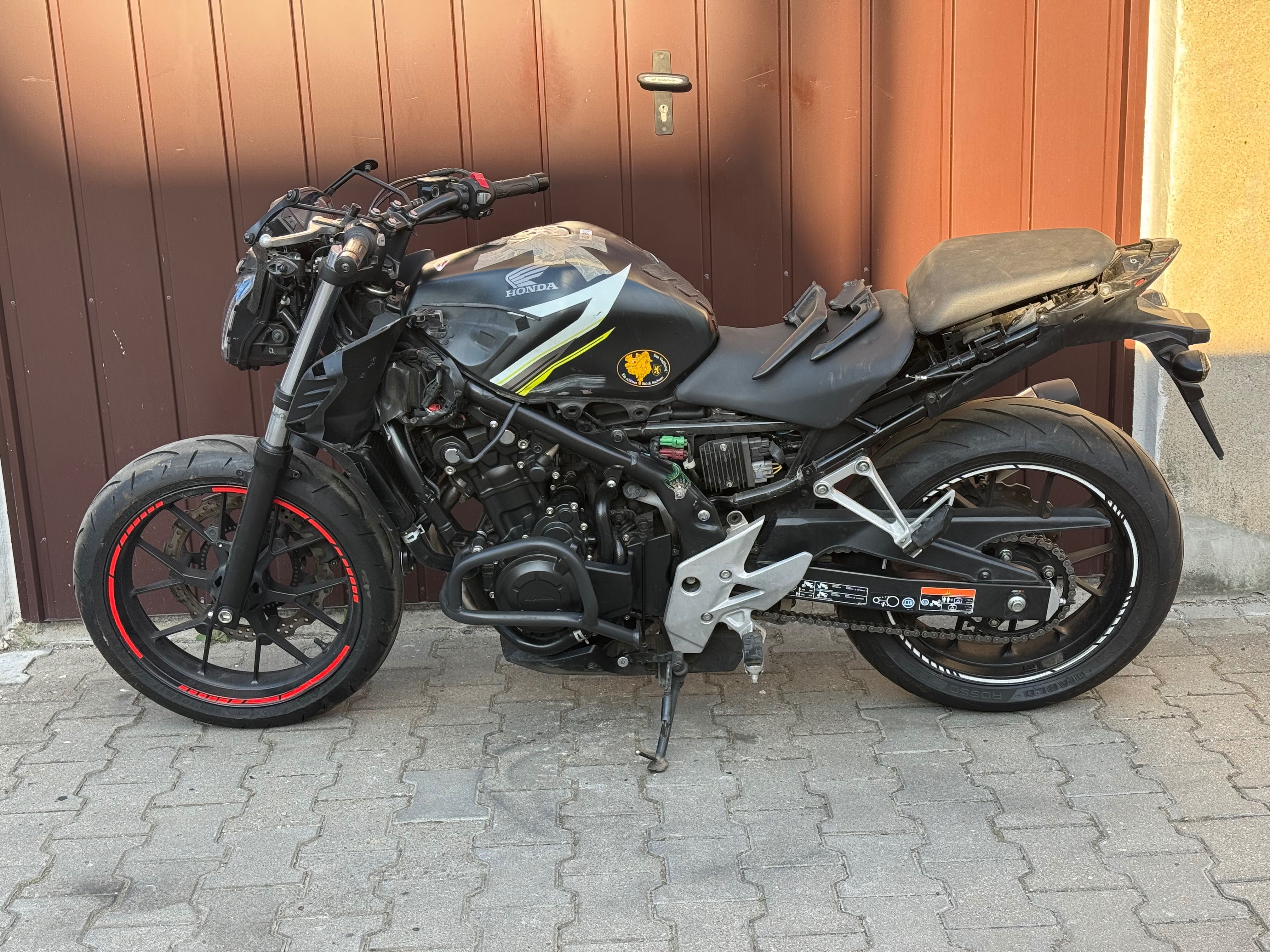 Honda cb500 F 2015rok 12tys.km rozbiórka SWAP silnik cały.  Z Niemiec
