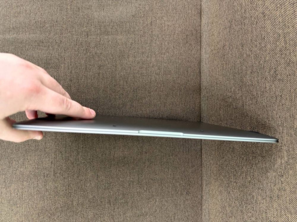 MacBook Air 2020 i5 16/256