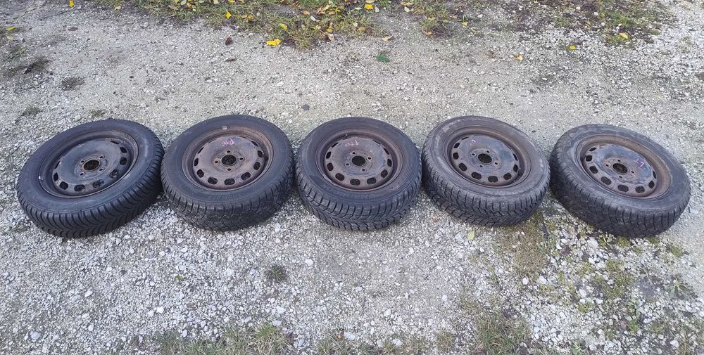 Sprzedam używane opony zimowe od ford fiesta z rocznika 2006