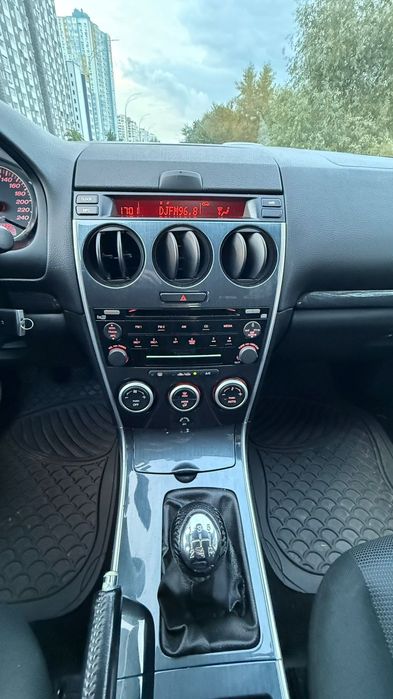 Mazda 6 gas/benzin 1.8