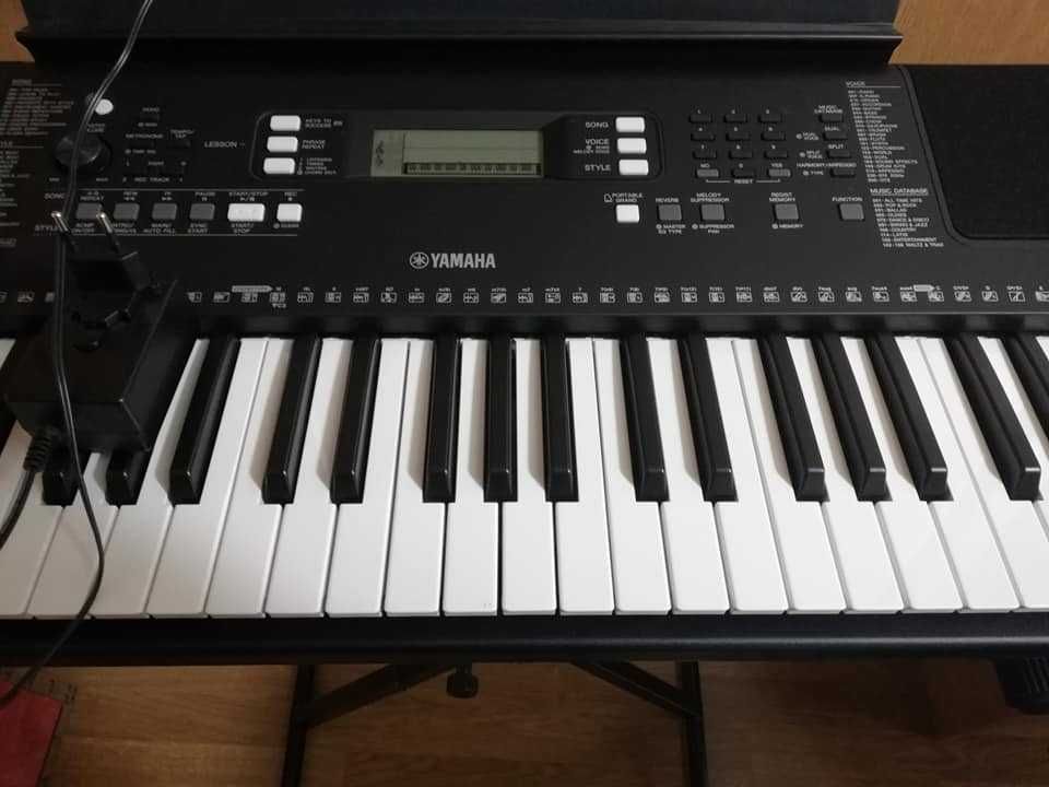 Teclado Yamaha E363