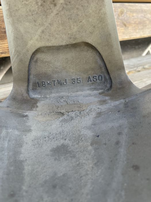 777 R18 5/114,3одиночка розпарка запасное колесо Lexsus Toyota