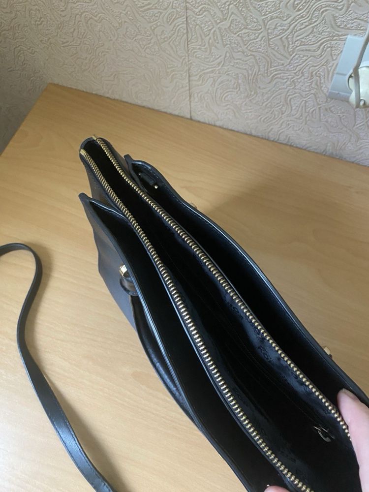 Продам брендову сумку