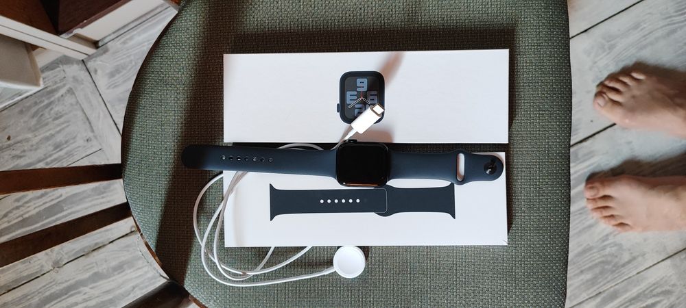 Смарт-годинник APPLE Watch SE 2024 GPS 44mm Midnight Alum Midnight