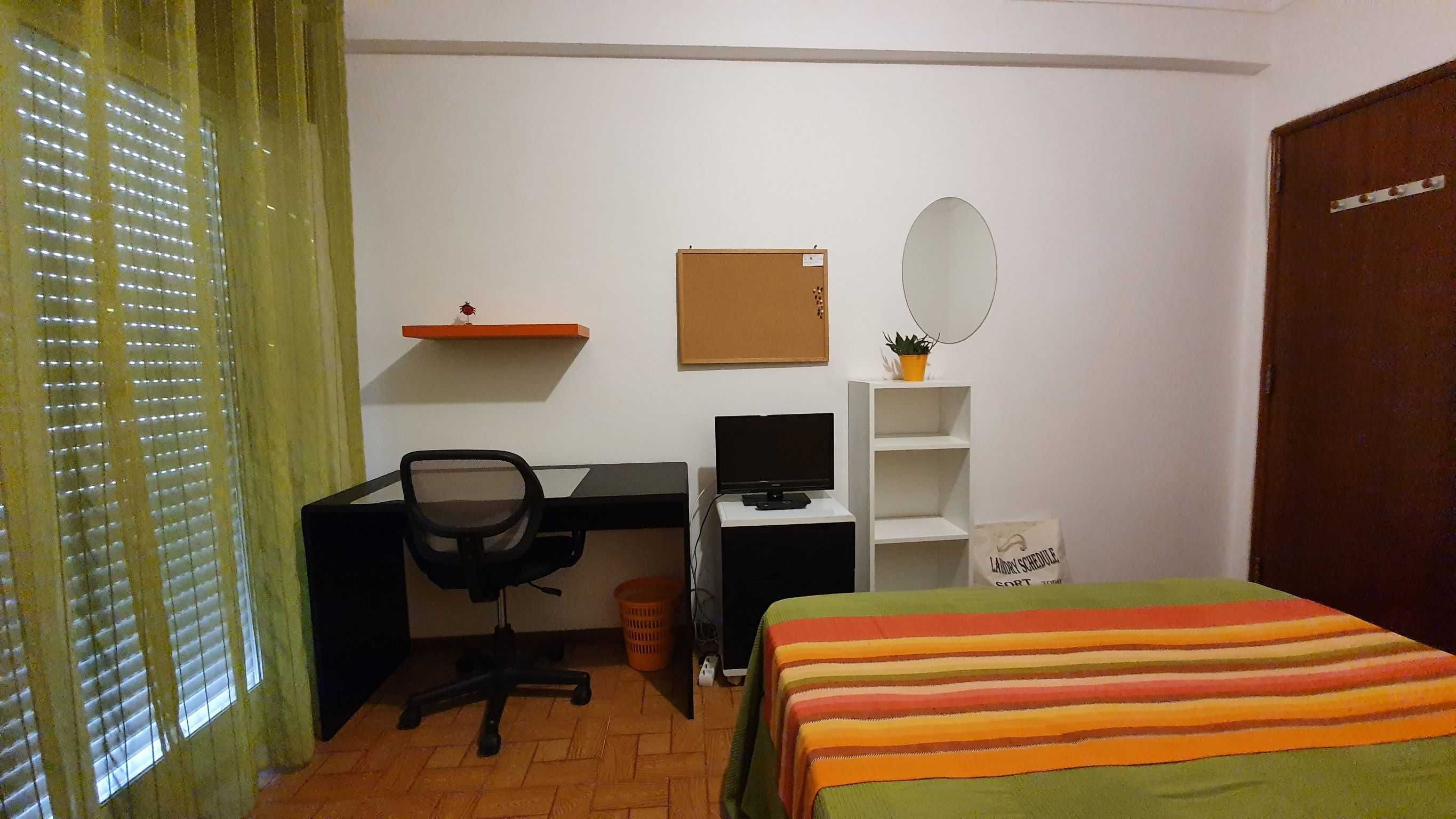 3 Quartos - UALG Penha/Hospital de FARO