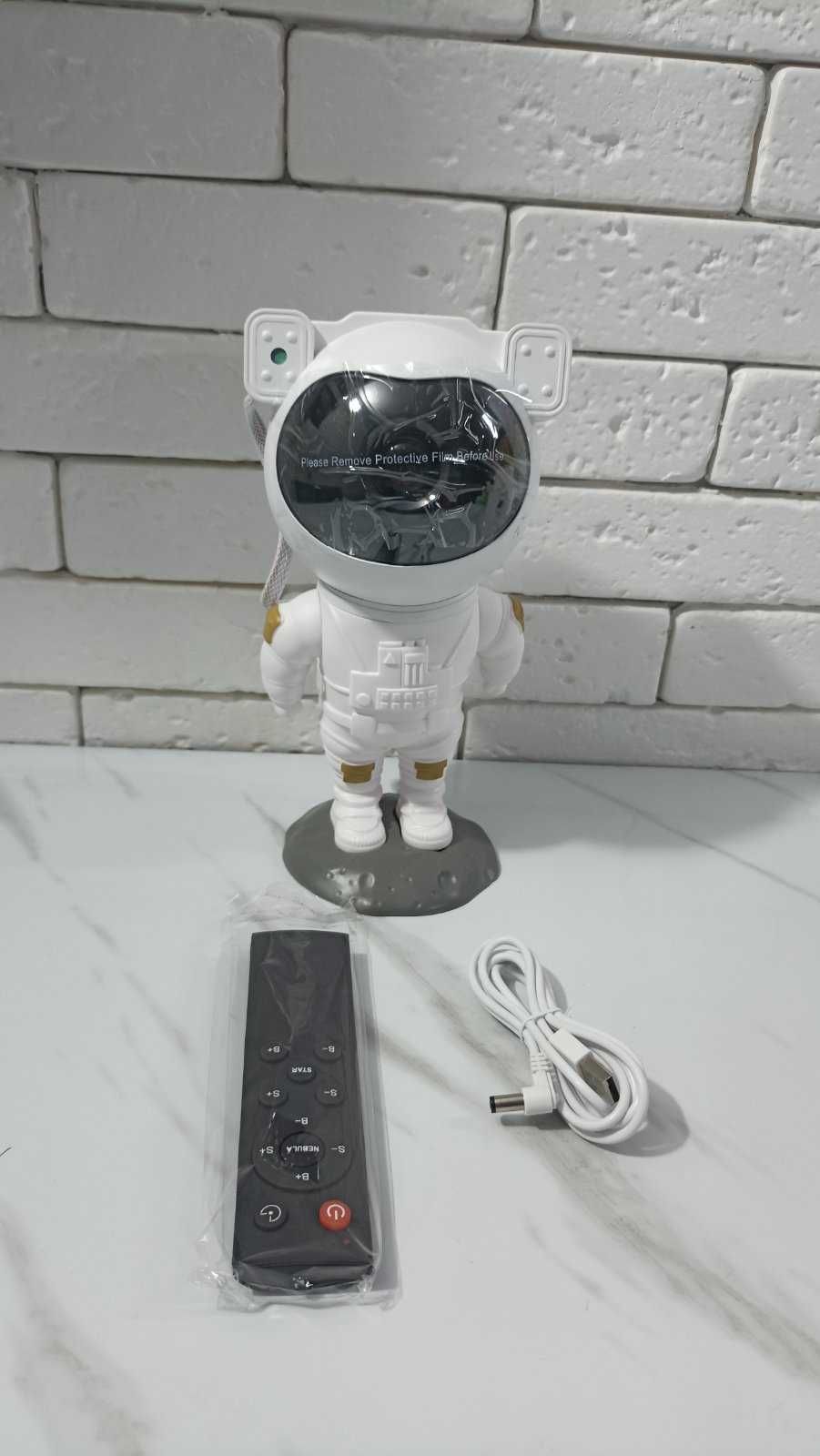 Астронавт з пультом космонавт Ночник-проектор зоряного неба