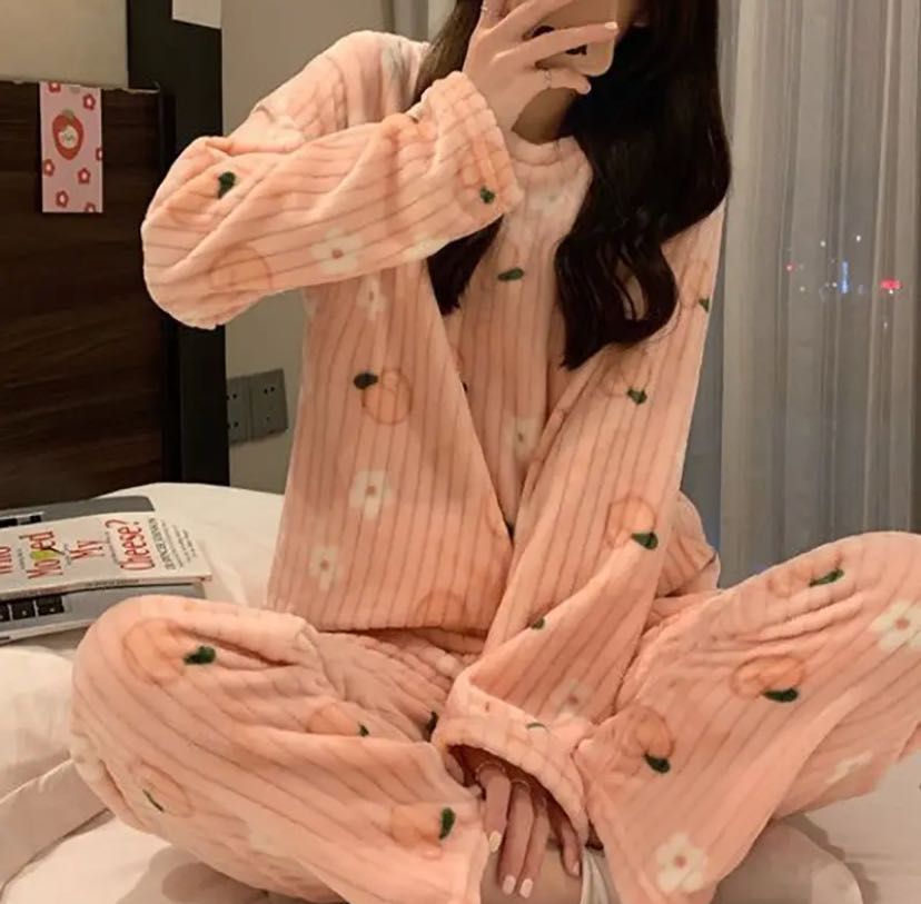 Женская тёплая мягкая пижама