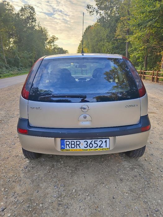 Opel Corsa C 1,2 benzyna 75 KM 179 tys. km BEZ rdzy