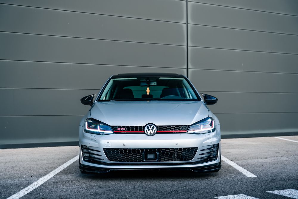 Volkswagen Golf VII 1.6 Look GTI