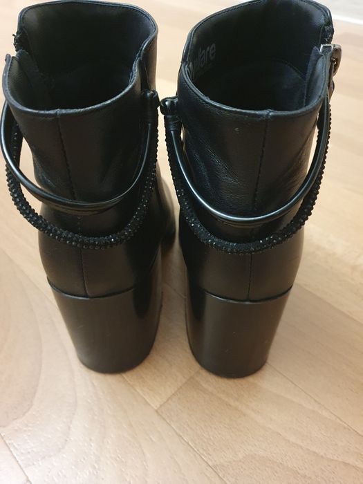 чоботи жіночі шкіра