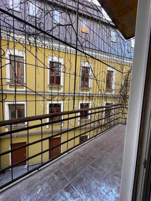 Аренда Квартира  ул. Андреевский спуск  Подол  Киев