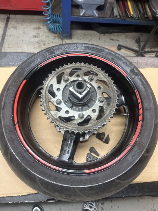 Yamaha R6 RJ03 Koło Felga Tarcza Oska zabierak zebatka komplet