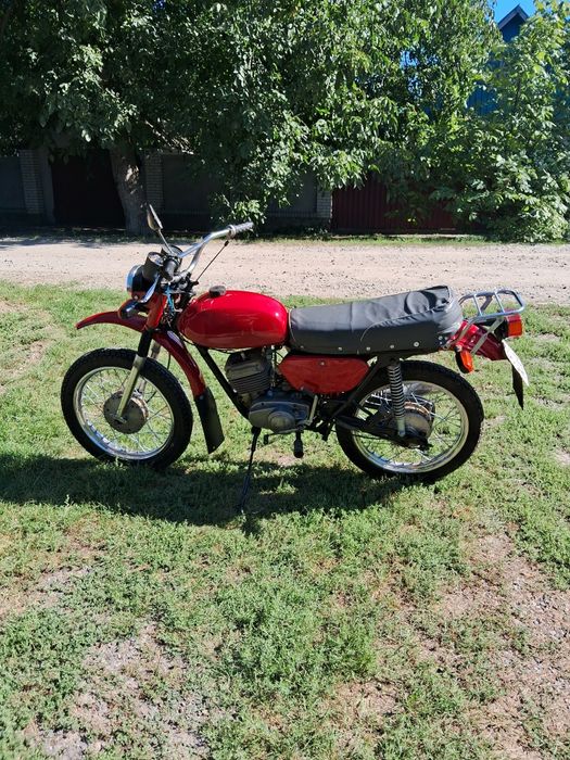 Мінськ 12-V на Документах