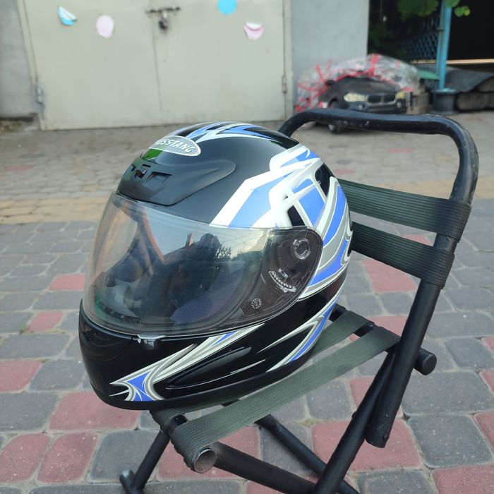 Мото шлем мустанг