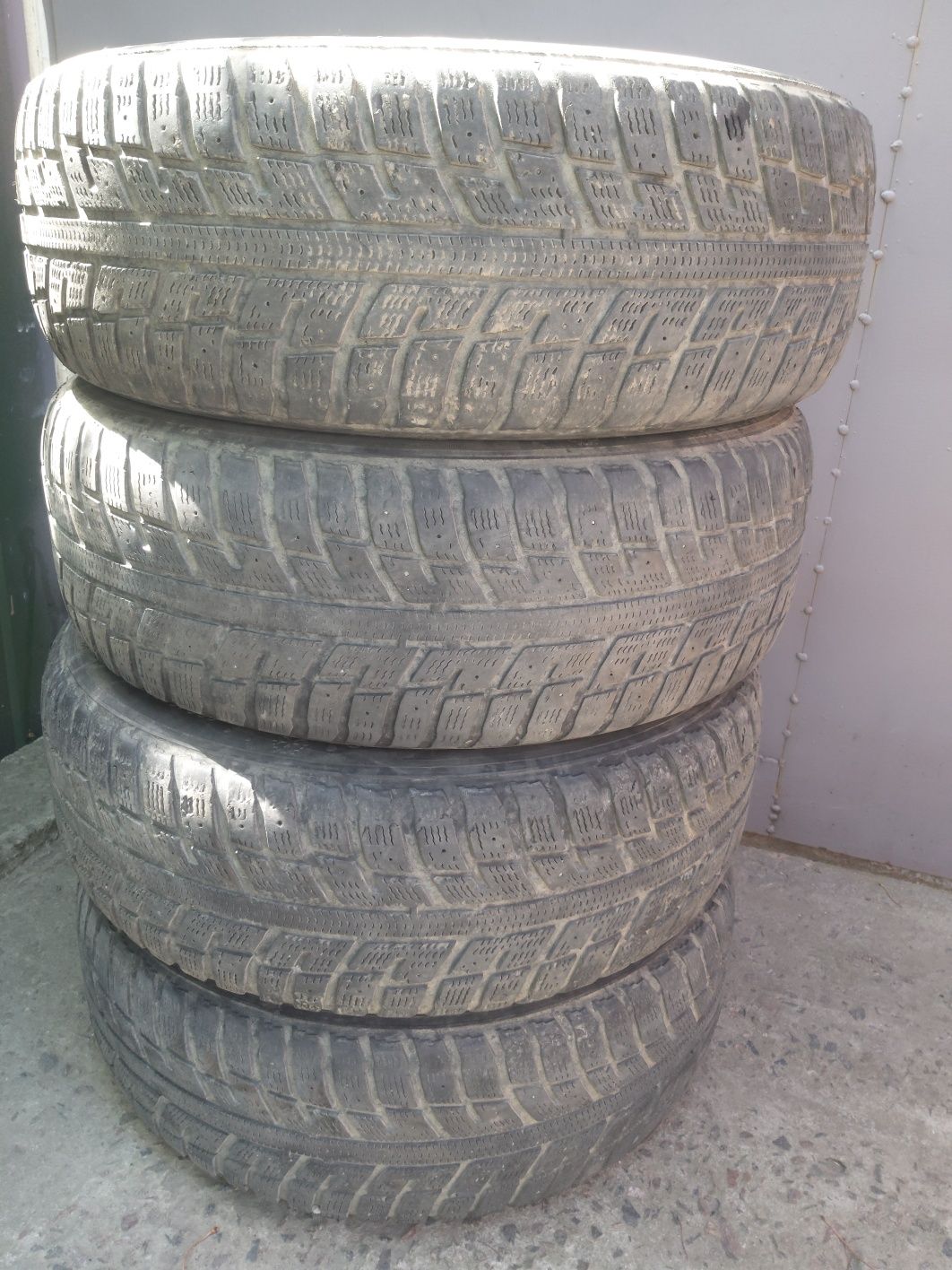 Шини зима 205/60 R16 (4шт)