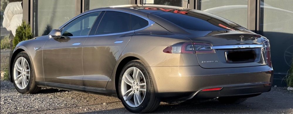 Продам Tesla Model S 70 європа 2016р