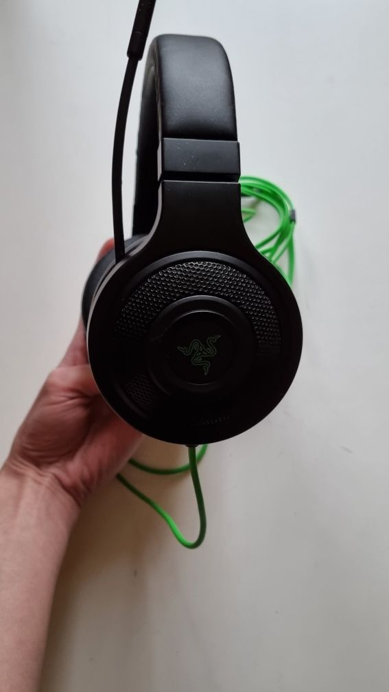 Наушники Razer Kraken Essential V2 Black