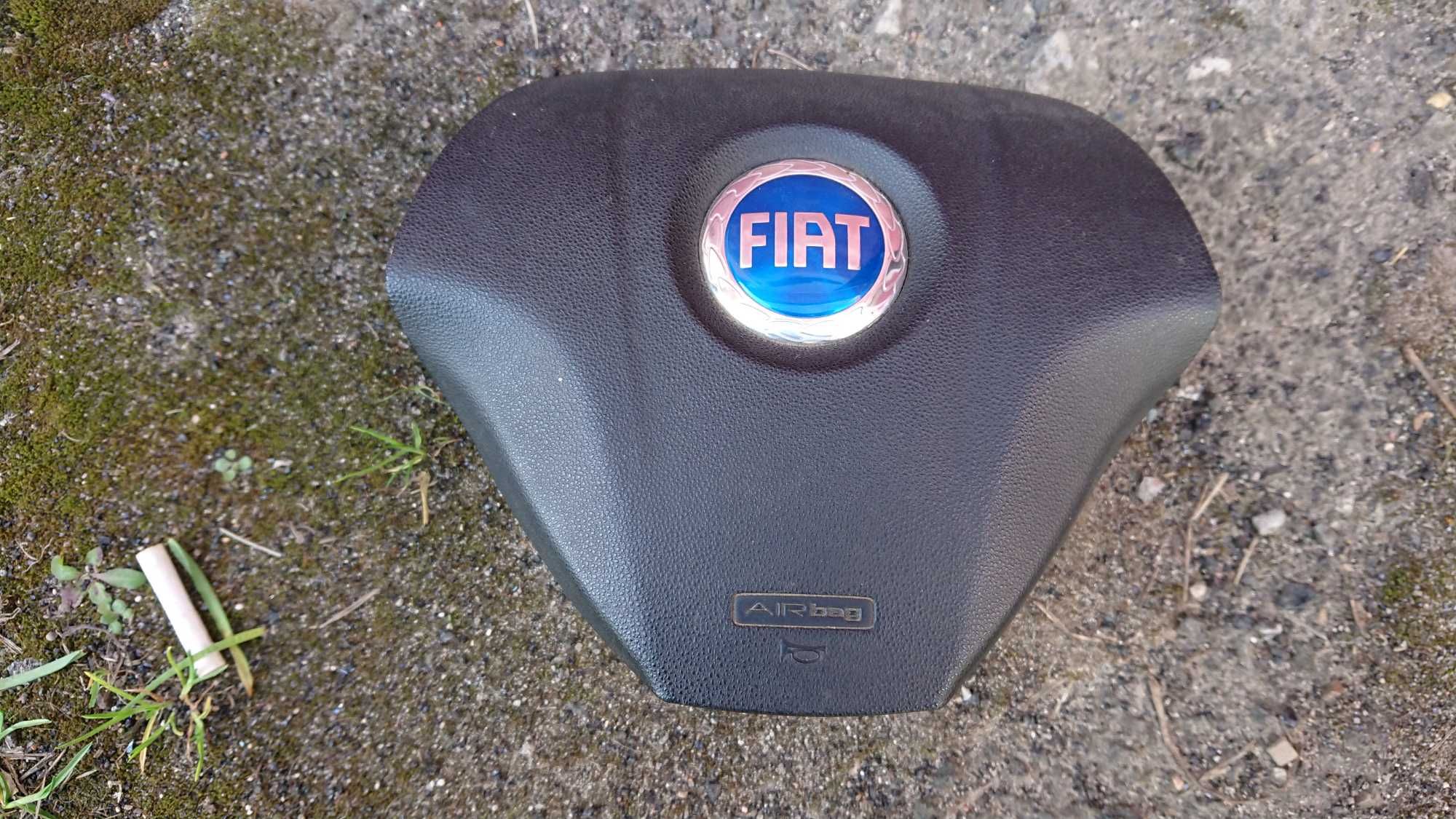 Подушка безпеки на руль Fiat punto 2010 року 1.4 бензин.