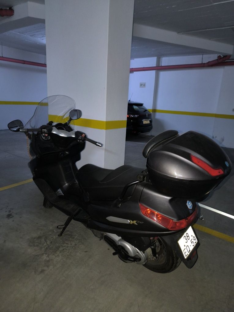 Piaggio Xevo 400 ie