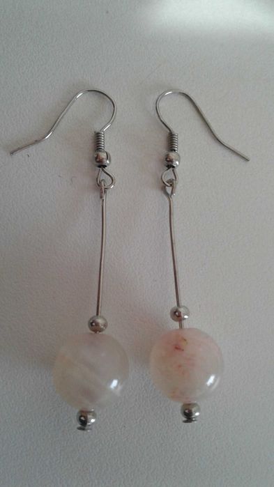 6 pares de brincos. Novos.