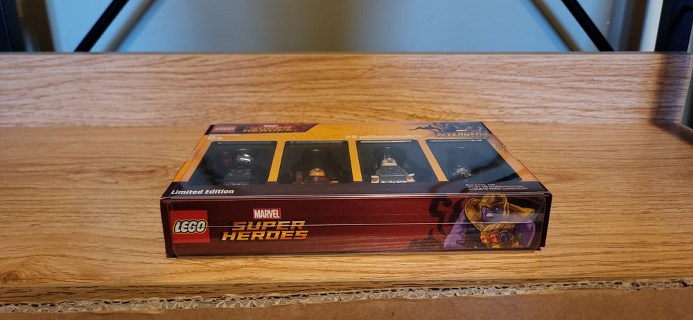 Lego Bricktober Marvel Super Heroes zestaw minifigurek unikat