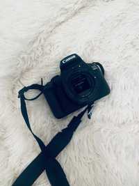 Canon EOS 4000D.