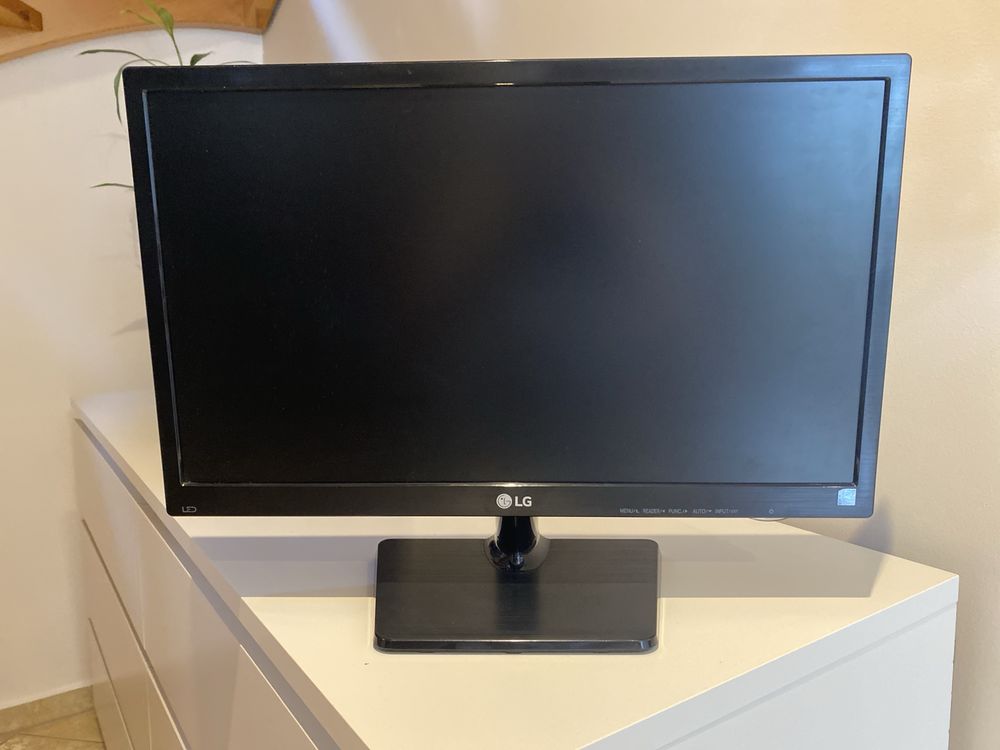 Sprzedam monitor LG 22M37A - B