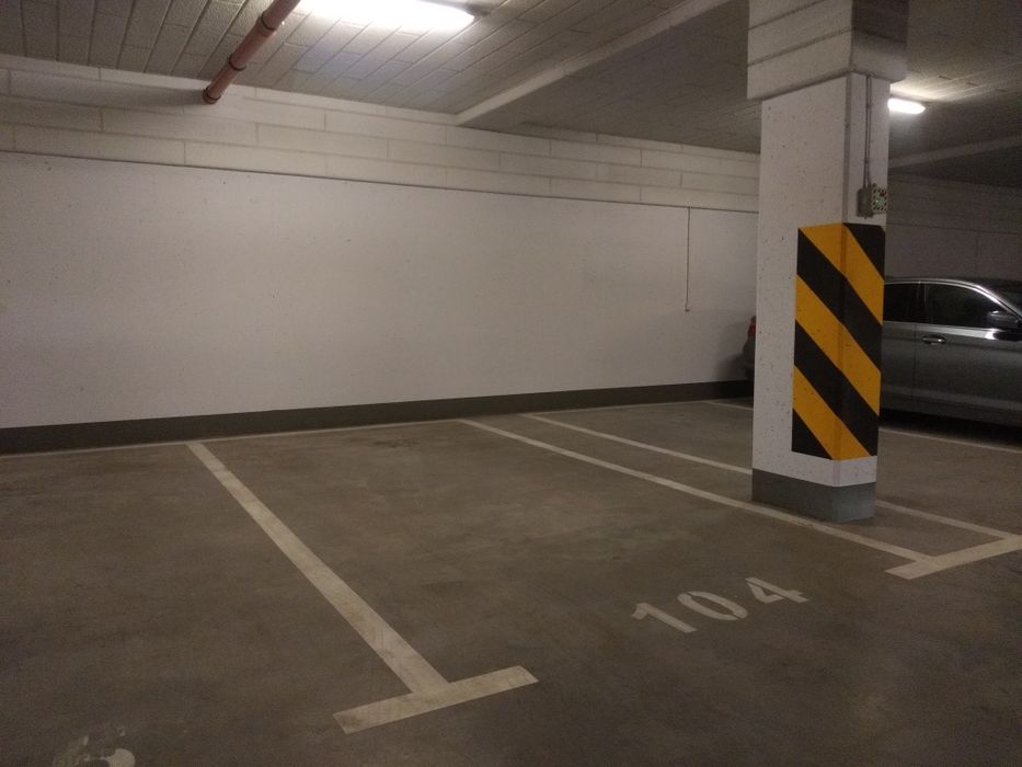 Miejsce postojowe w garażu podziemnym Aura ll