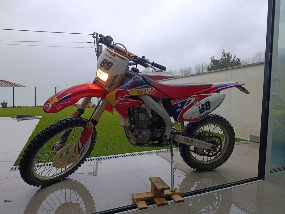 CRF 450 X matriculada