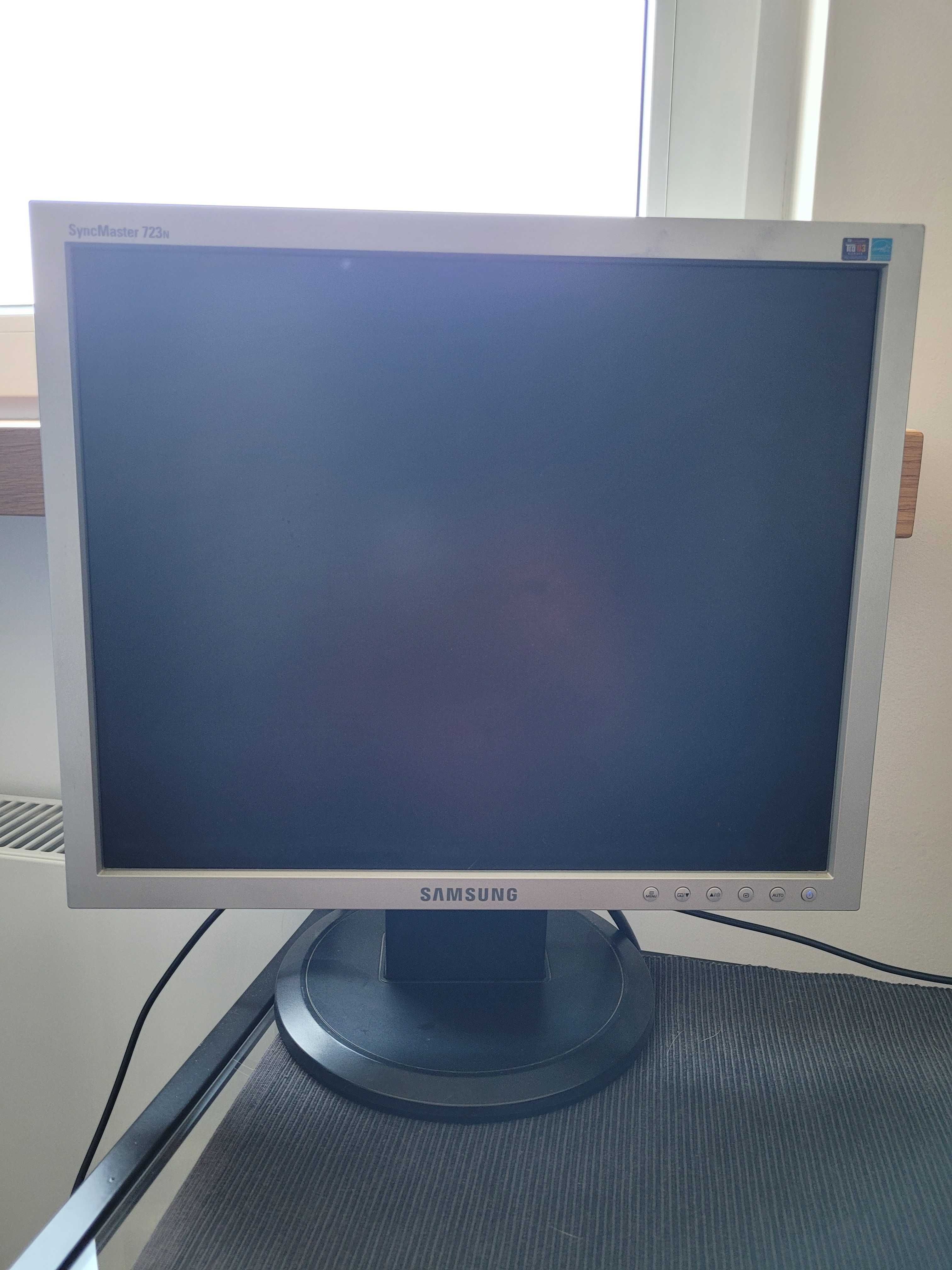 Monitor samsung sync master 723n