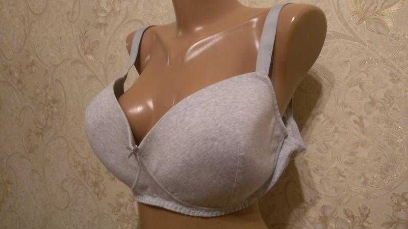 Фирменный бюстгальтер 42d